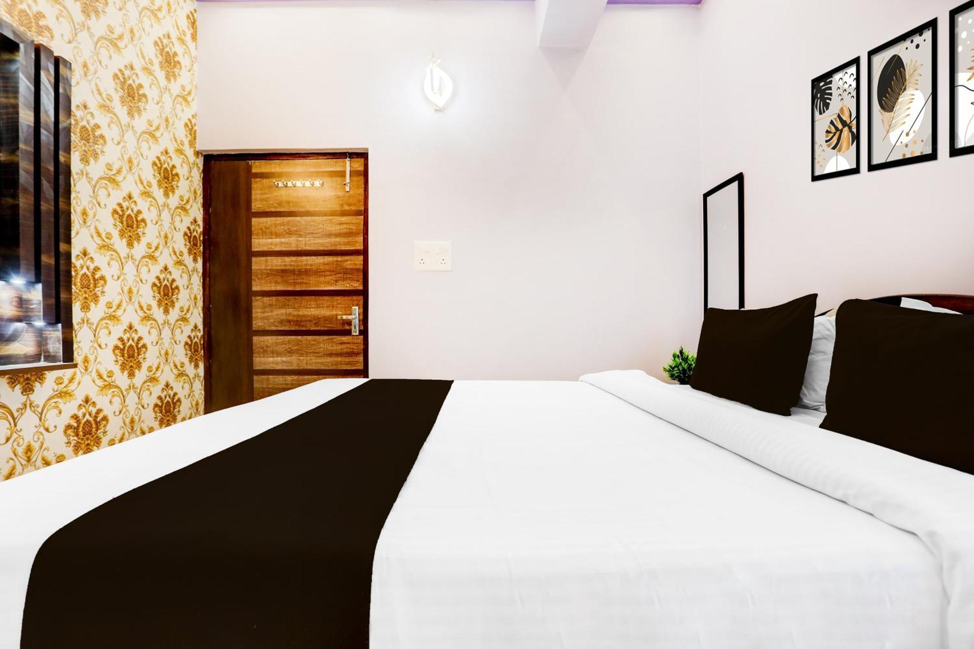 Hotel O Deejit Inn Danapur Exterior photo